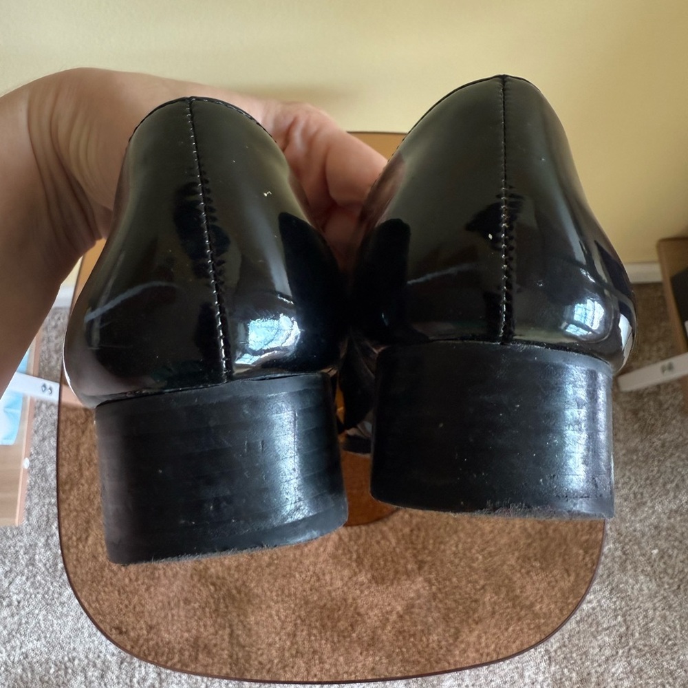 Tahari‎ Patent Loafers - Picture 5 of 7